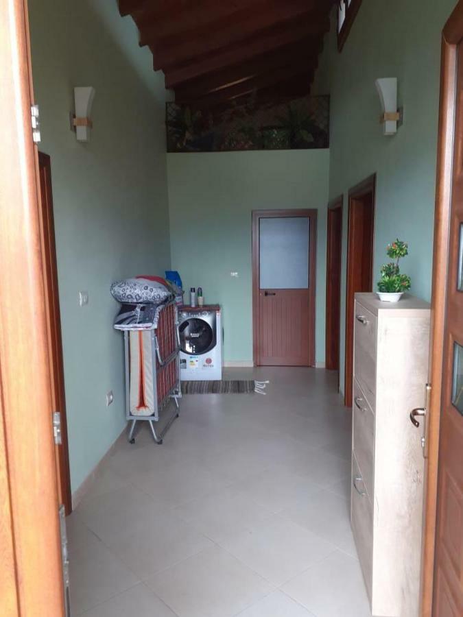 Sara'S Villa Shkodër Esterno foto