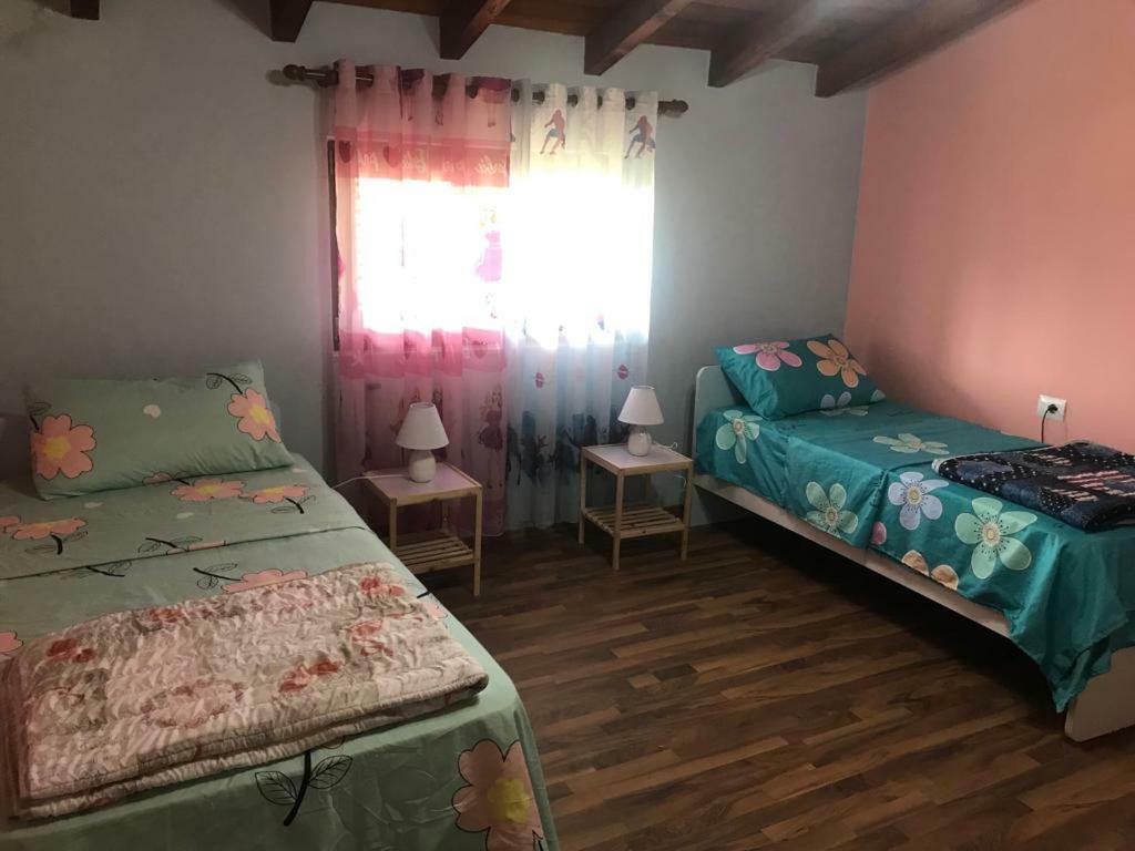 Sara'S Villa Shkodër Esterno foto