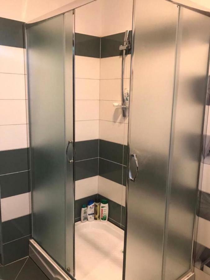 Sara'S Villa Shkodër Esterno foto