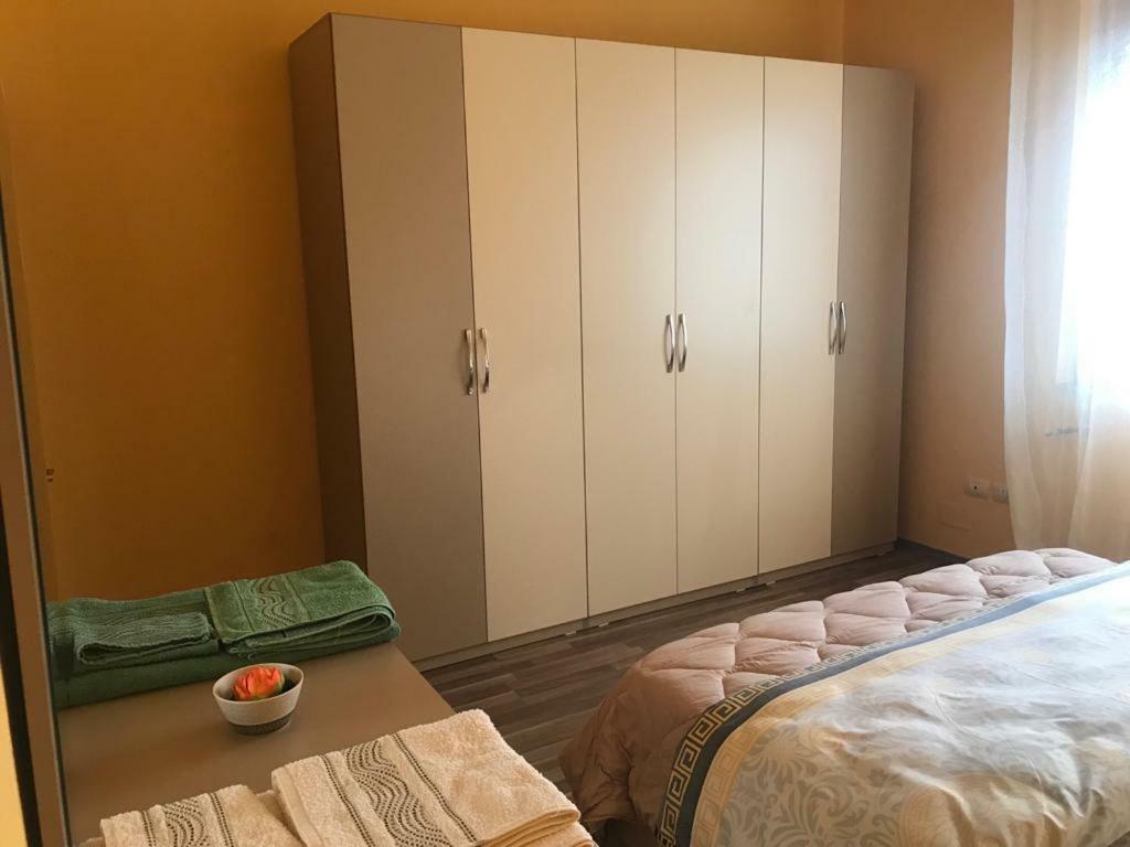 Sara'S Villa Shkodër Esterno foto